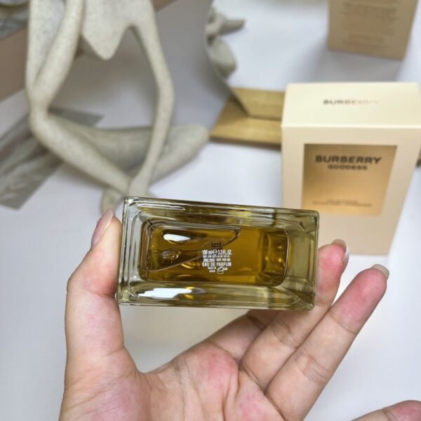 Burberry Perfume Goddess 2023