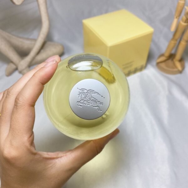 Burberry Perfume Weekend for Women