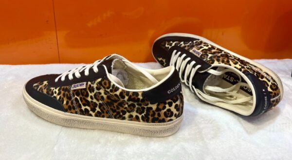 Golden Goose Deluxe Brand Soul STAR Horsehair Black tail