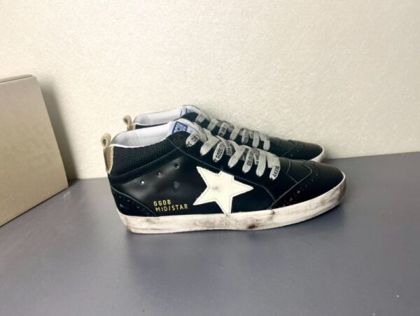 Golden Goose Deluxe Brand  Mid-STAR White Star Black Leather