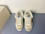 Golden Goose Deluxe Brand Mid-STAR Brown Star Apricot Wool
