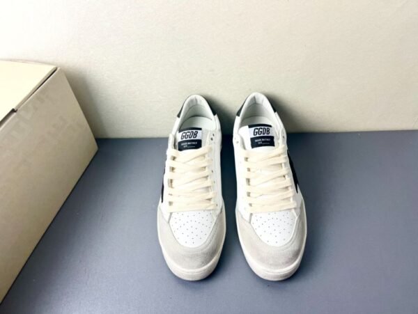 Golden Goose Deluxe Brand Ball-STAR Black Tail
