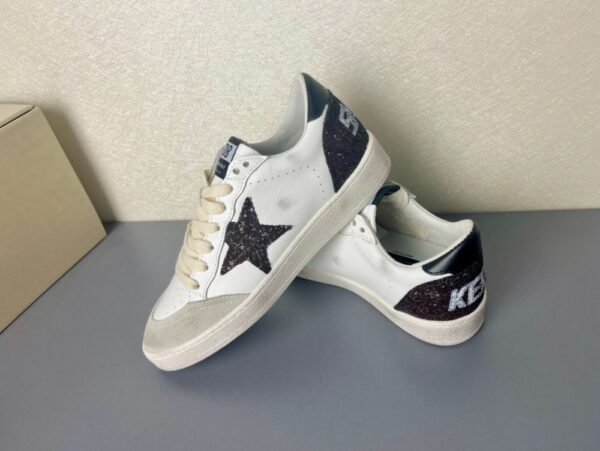 Golden Goose Deluxe Brand Ball-STAR Black Tail
