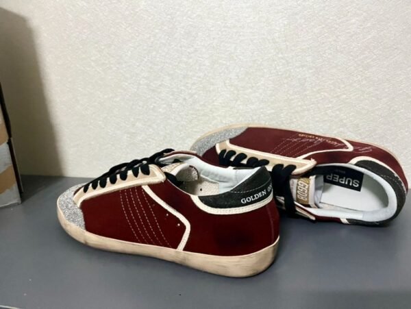 Golden Goose Deluxe Brand Super-STAR Blacktail Crimson Graffiti