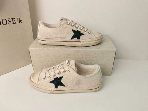Golden Goose Deluxe Brand Vs-STAR Black Star Wool