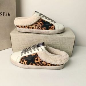 Golden Goose Deluxe Brand Super STAR Black Star Horsehair Wool Lined Slippers