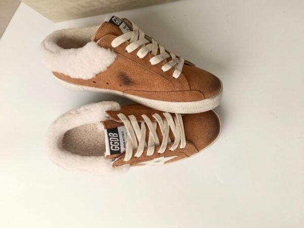 Golden Goose  Deluxe Brand Super STAR White star yellow velvet wool lining slippers