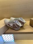 Golden Goose Deluxe Brand Mid-STAR White Star Gold Flakes