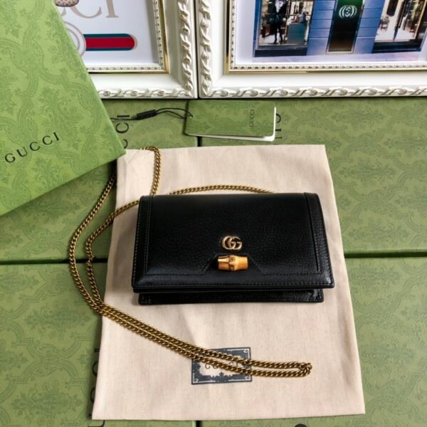 Gucci bag Diana Mini 696817