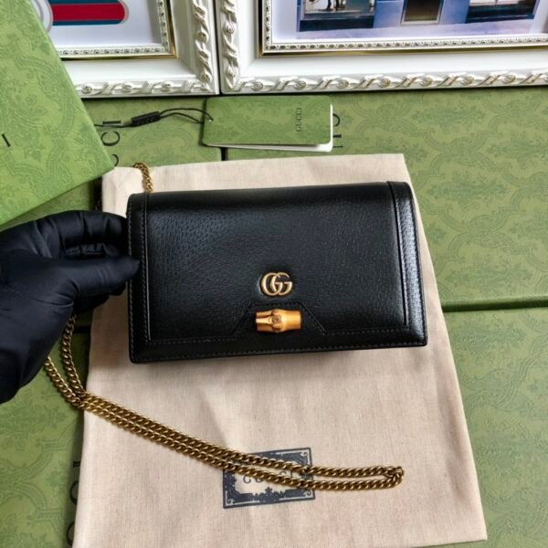 Gucci bag Diana Mini 696817