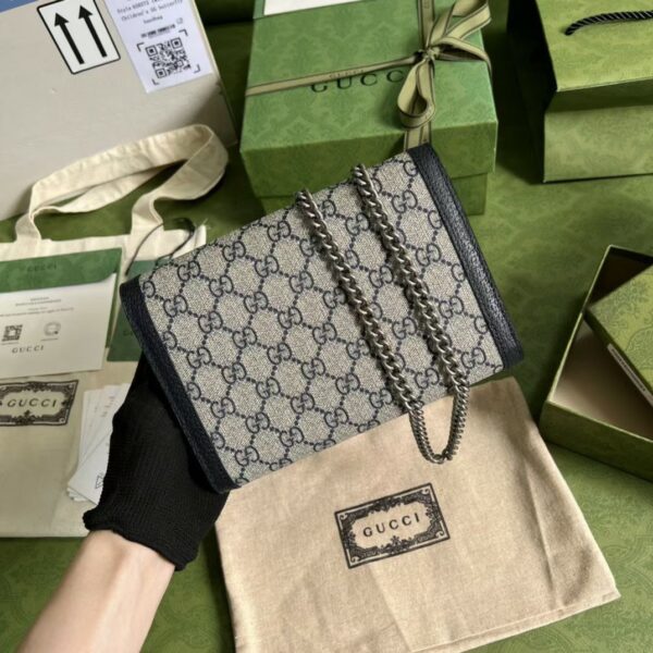 Gucci bag GG Supreme 401231