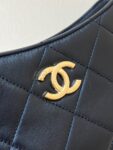 Chanel Bag  24A Hobo AS5177