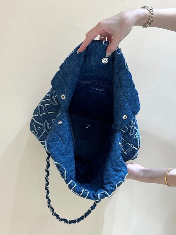 Chanel Bag  24A AS3260 AS3261