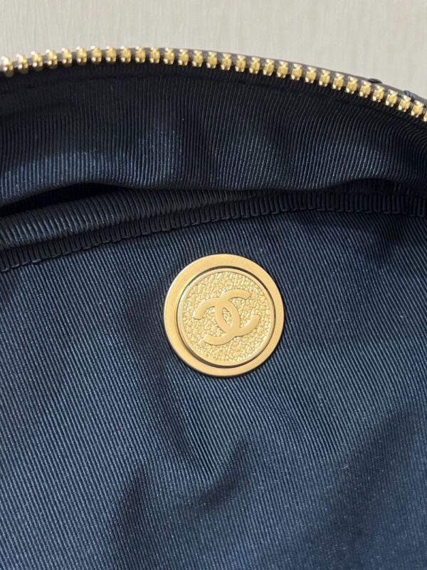 Chanel Bag   24A MAXI AS4812