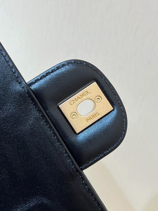 Chanel Bag   24A MAXI AS4812