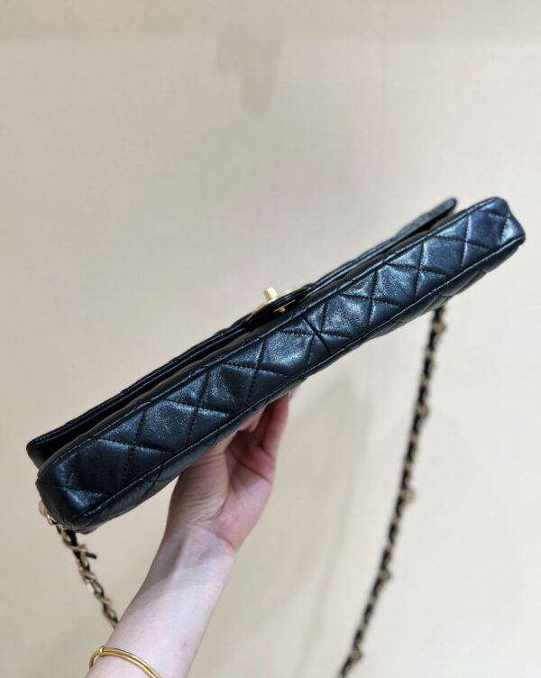 Chanel Bag  24A MAXI AS5006