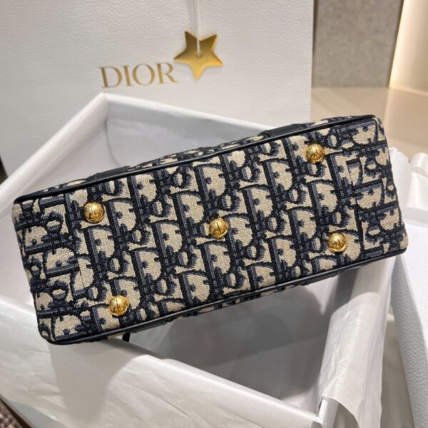 Dior Bag D-Vibe 25*16*9.5cm