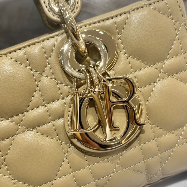 Dior Bag D-joy  22*12*6cm Yellow Cream