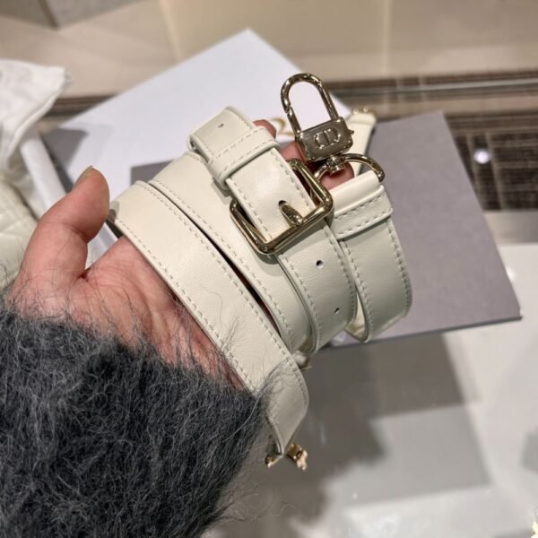 Dior Bag D-joy 22*12*6cm White
