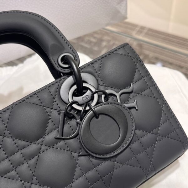 Dior Bag D-joy  22*12*6cm Black