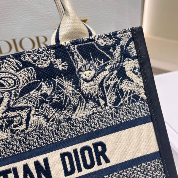 Dior Bag Book Tote 26cm Blue Tiger