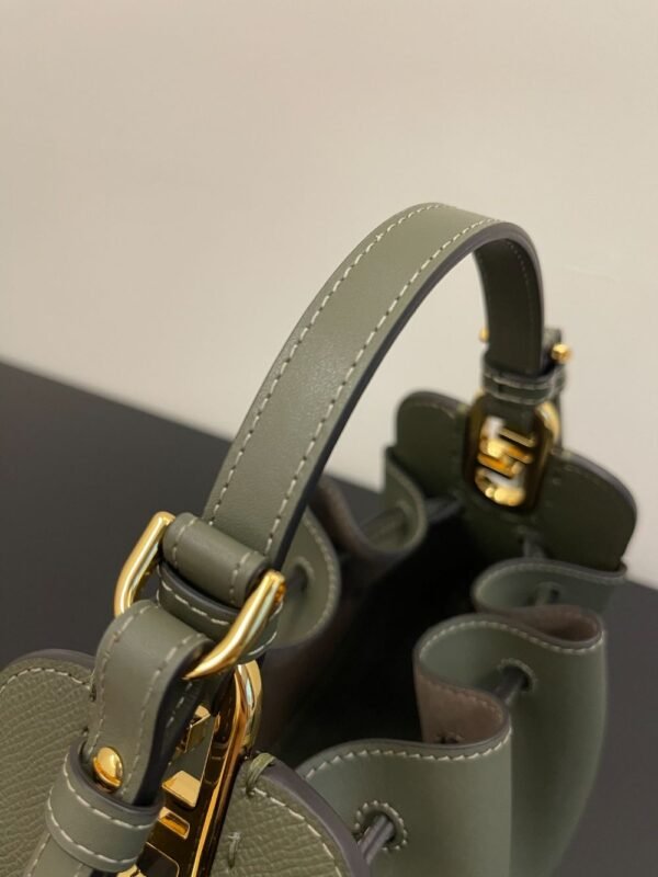 Fendi Bag Pomodorino 56850B80