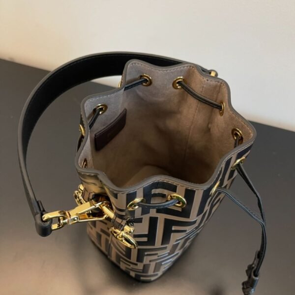 Fendi Bag Mon Tresor Bag  5377B78  12x18x10cm