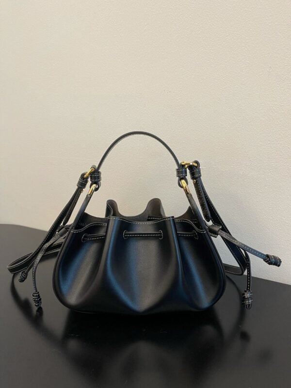Fendi Bag POMODORINO 56850B80 21.5x14x17cm Black