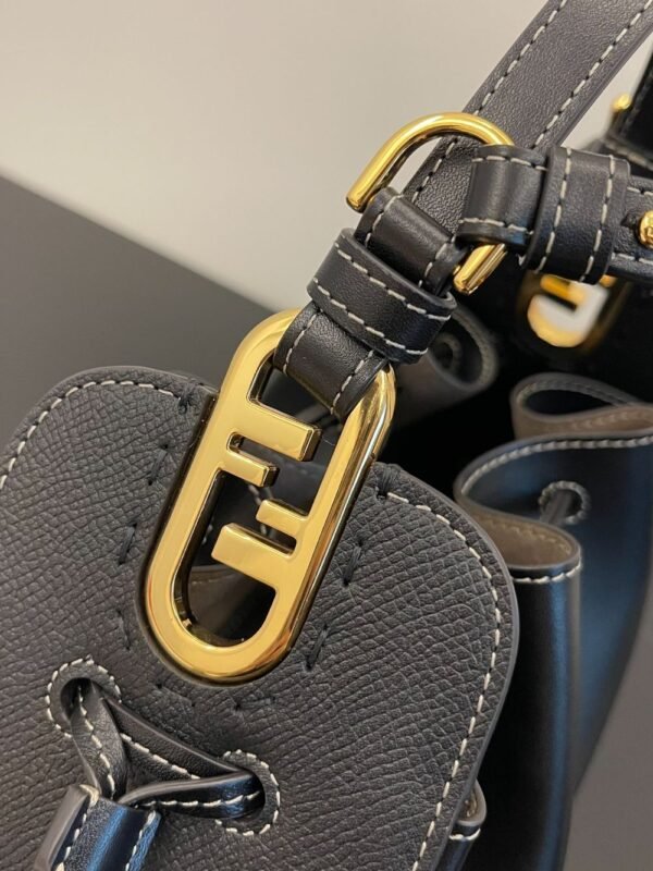 Fendi Bag POMODORINO 56850B80 21.5x14x17cm Black