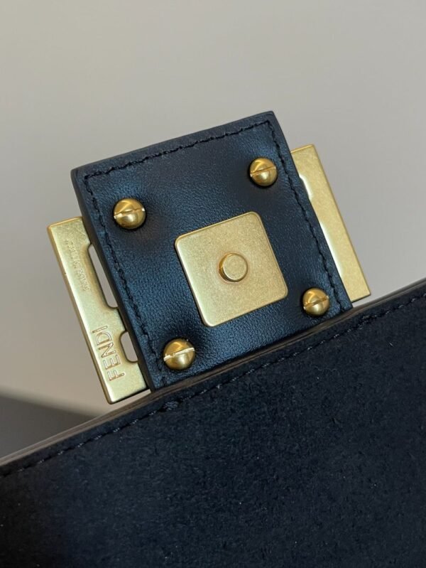 Fendi Bag Baguette FF  19x10x4cm Blue