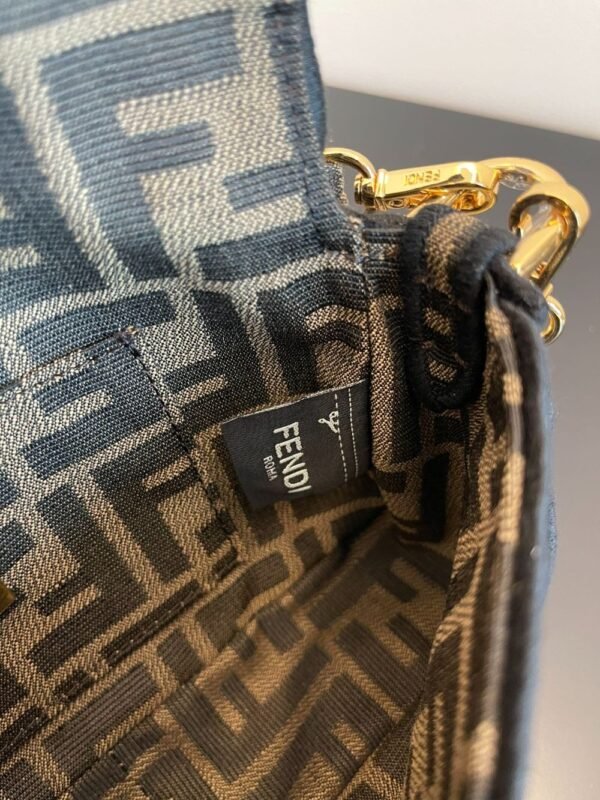 Fendi Bag Baguette FF 19x10x4cm