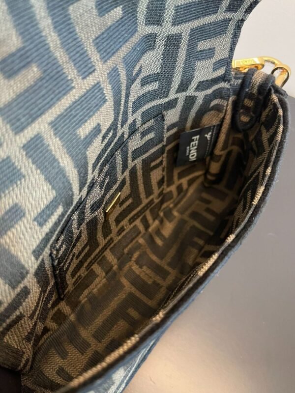 Fendi Bag Baguette FF 19x10x4cm