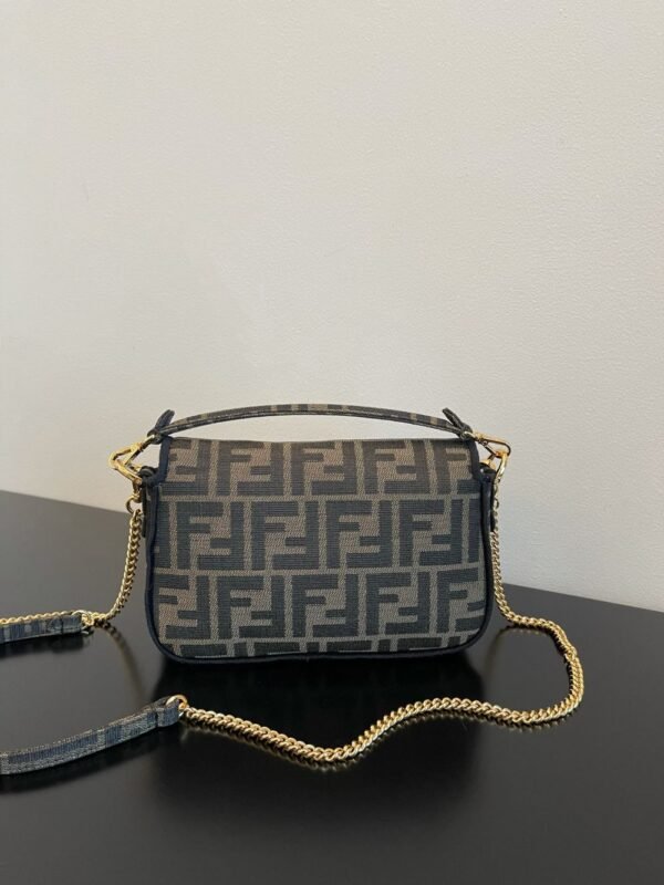 Fendi Bag Baguette FF 19x10x4cm