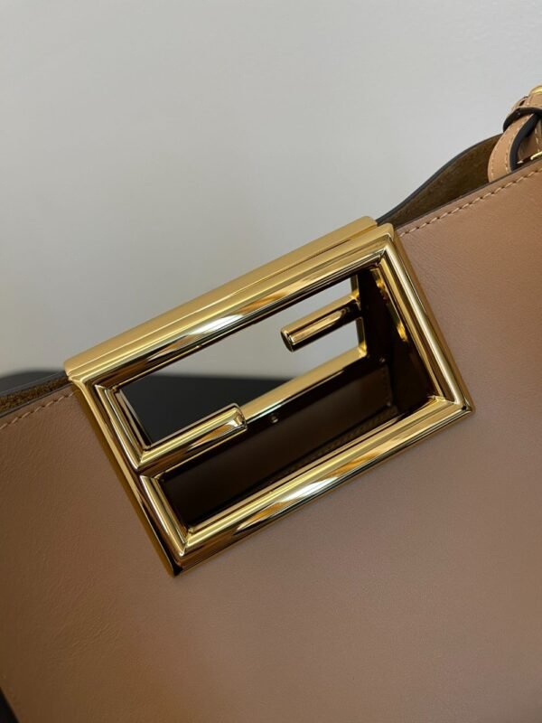 Fendi Bag Way 56846B80 Milk Tea