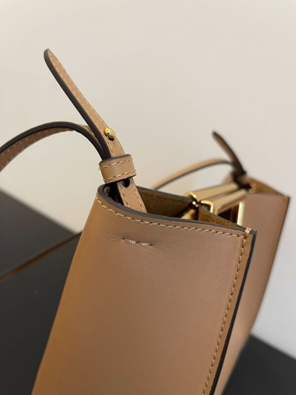 Fendi Bag Way 56846B80 Milk Tea