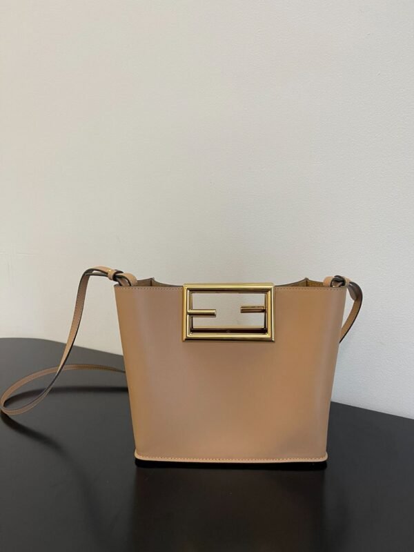 Fendi Bag Way 56846B80 Milk Tea
