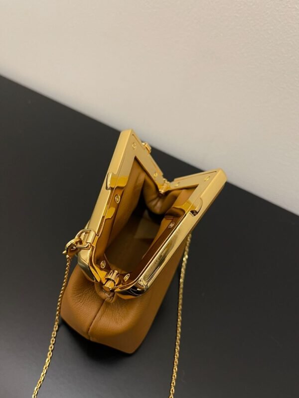 Fendi Bag Caramel 56831