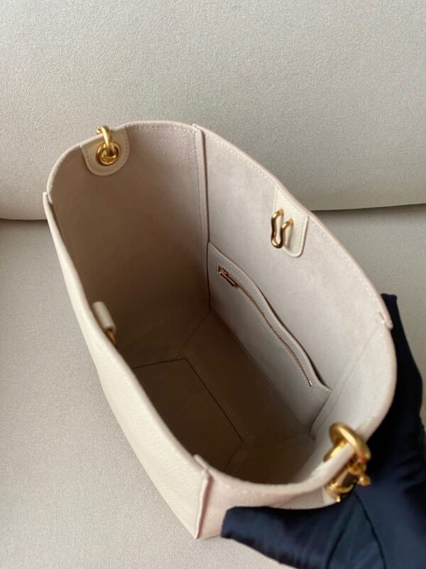 Celine Bag SANGLE BUCKET Vanilla