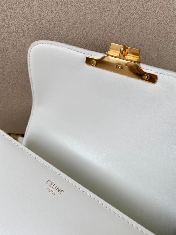 Celine Bag Triomphe Teen  666S 18.5cm White