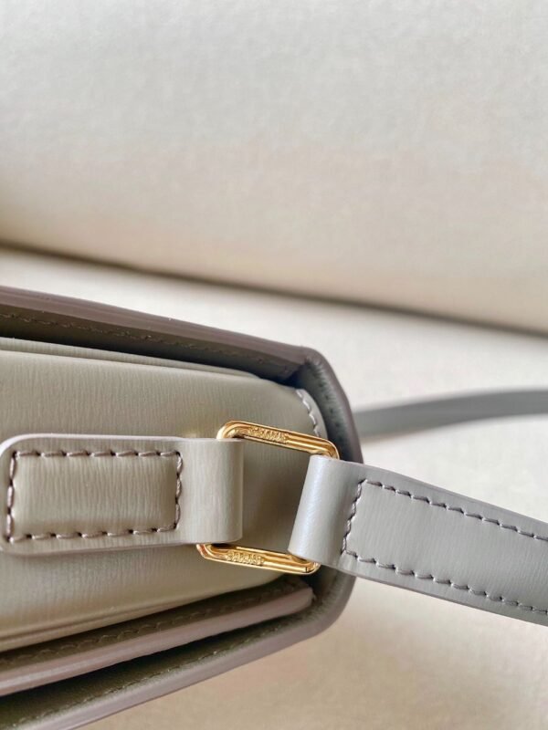 Celine Bag Triomphe Teen  666S 18.5cm Grey