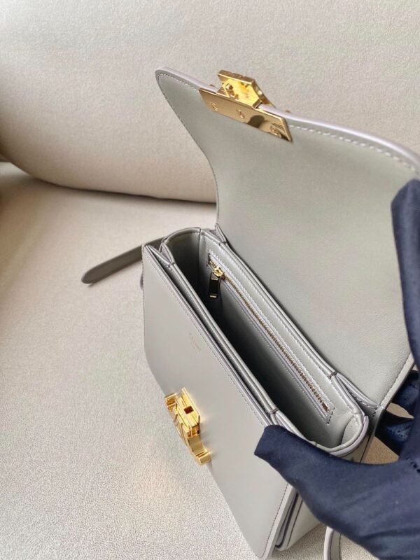 Celine Bag Triomphe Teen  666S 18.5cm Grey