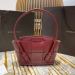 Bottega Veneta Arco 33 Plain Weave 575943 Bordeaux Lychee Pattern