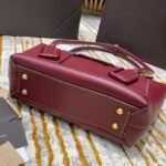 Bottega Veneta Arco 33 Plain Weave 575943 Bordeaux Lychee Pattern