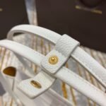 Bottega Veneta Arco 33 Plain Weave 575943 White Lychee Pattern