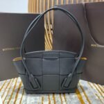Bottega Veneta Arco 33 Plain Weave 575943 Grey Lychee Pattern