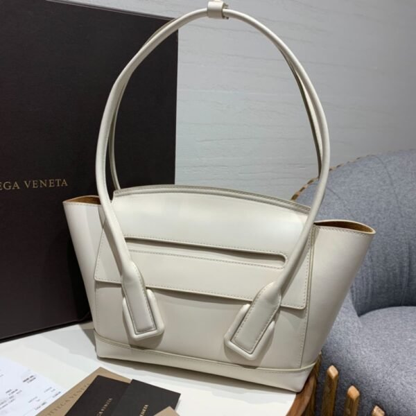 Bottega Veneta Arco 33 Plain Weave 580725 White
