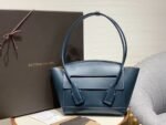 Bottega Veneta Arco 33 Plain Weave 580725 Blue