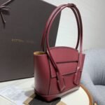 Bottega Veneta  Arco 33 Plain Weave 580725 Bordeaux