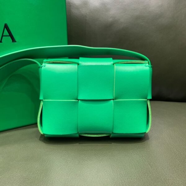 Bottega Veneta Mini Cassette 666688 Green