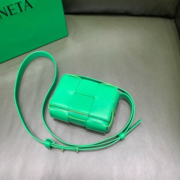 Bottega Veneta Mini Cassette 666688 Green